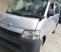 toyota-town-ace-small-3