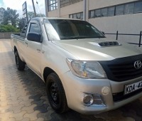 toyota-hilux-small-7