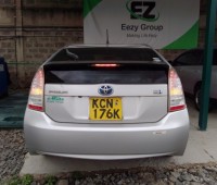 clean-toyota-prius-2010-available-for-sale-small-1