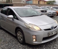 clean-toyota-prius-2010-available-for-sale-small-0