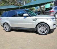 range-rover-sport-hse-small-9