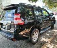 toyota-land-cruiser-prado-small-3