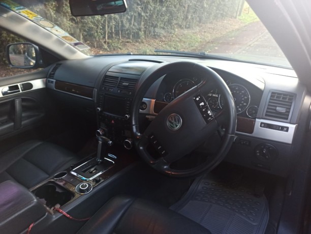vw-touareg-20063000cc-tdi-automatic-transmission-very-well-maintained-big-8