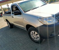 toyota-hilux-2009-small-2