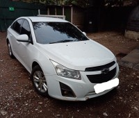 chevrolet-cruze-ls-2013-small-7