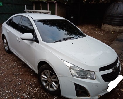 Chevrolet Cruze LS 2013