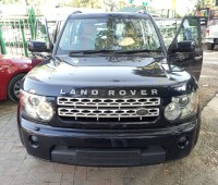 land-rover-discovery-hse-small-0