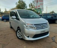 nissan-serena-small-5