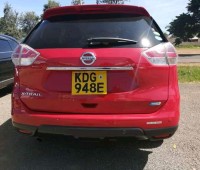 nissan-xtrail-small-3