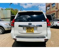 toyota-prado-small-3