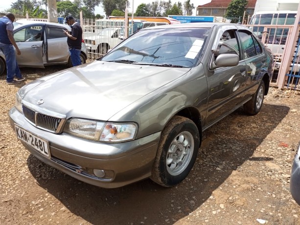 nissan-sunny-big-2