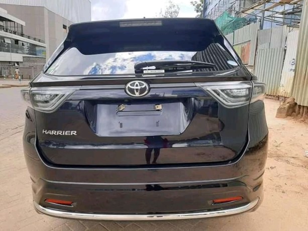 toyota-harrier-big-3