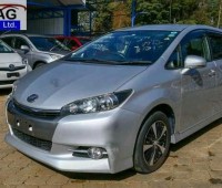 toyota-wish-small-2