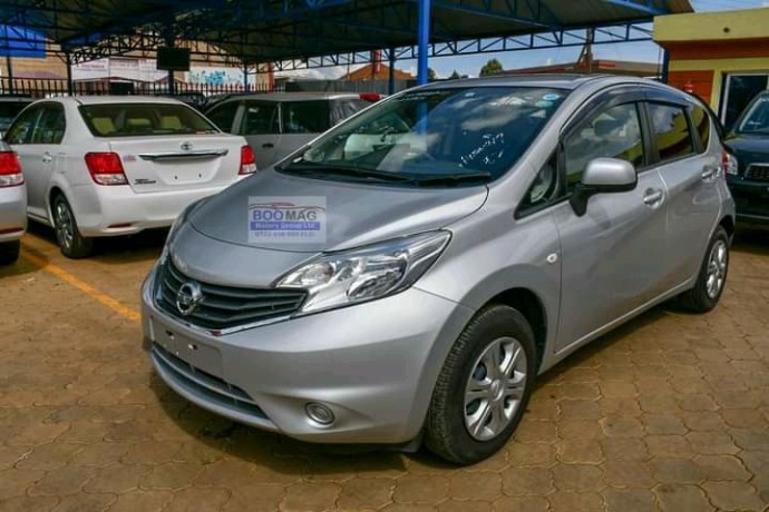 nissan-note-big-0