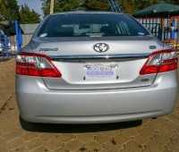 toyota-premio-small-4