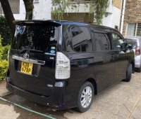 2013-toyota-noah-for-sale-small-2