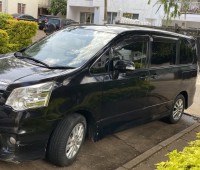 2013-toyota-noah-for-sale-small-0