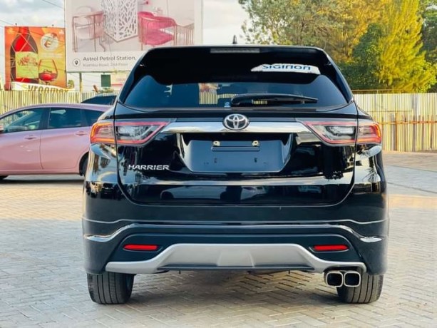 toyota-harrier-big-0