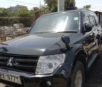 mitsubishi-pajero-small-1