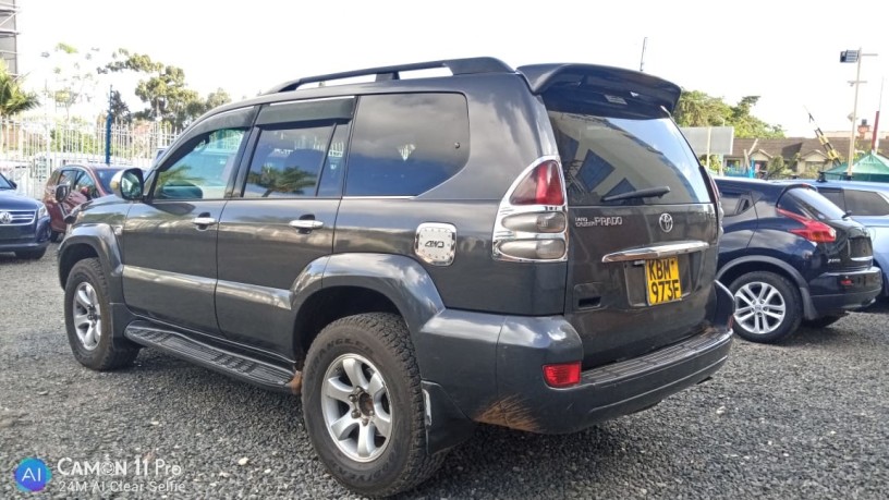 toyota-landcruiser-prado-big-7