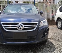 volkswagen-tiguan-small-1