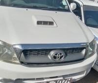 toyota-hilux-surf-small-1