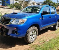 toyota-hilux-small-3