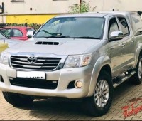 toyota-hilux-small-5
