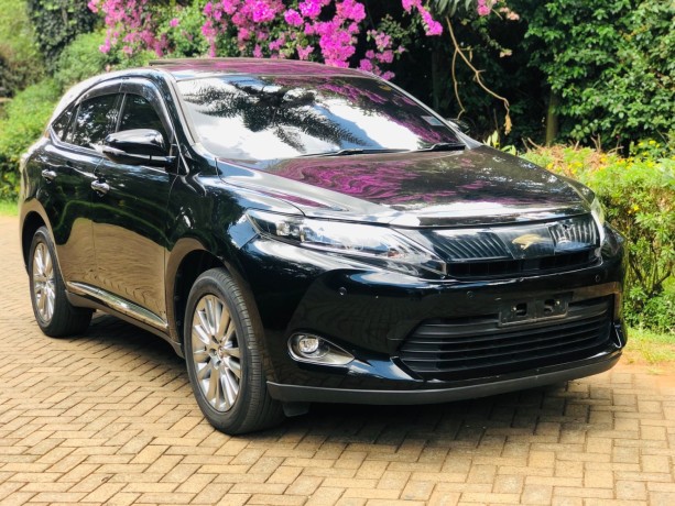 toyota-harrier-big-5