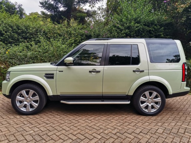 landrover-discovery-iv-big-2