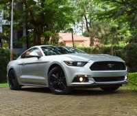 2016-ford-mustang-small-2