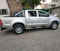 toyota-hilux-small-1