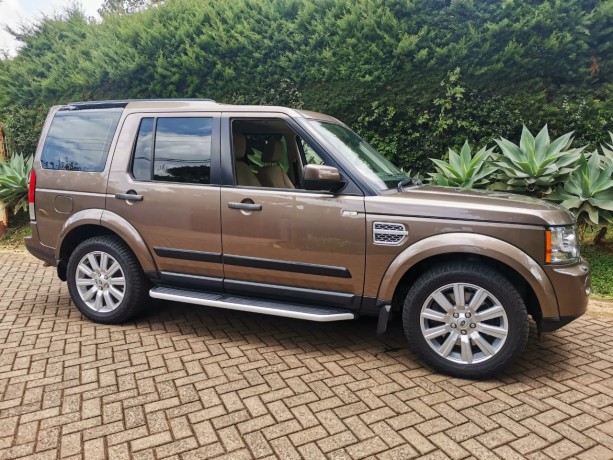 land-rover-discovery-4-big-2