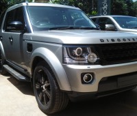 landrover-discovery-iv-small-2