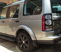 landrover-discovery-iv-small-5