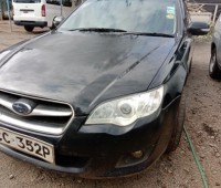 subaru-legacy-small-1