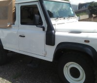 land-rover-defender-small-4