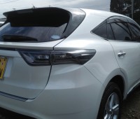 toyota-harrier-small-1