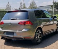 volkswagen-golf-tsi-small-1