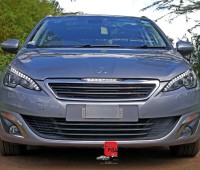 peugeot-308-small-1