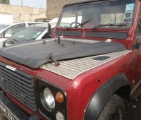 land-rover-defender-110-small-0