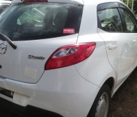 mazda-demio-small-0