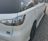 toyota-wish-small-1