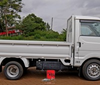 nissan-vanette-truck-small-3