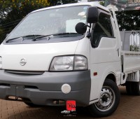nissan-vanette-truck-small-2