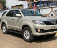 toyota-fortuner-2014-gold-for-sale-small-0