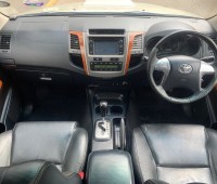 toyota-fortuner-2014-gold-for-sale-small-4