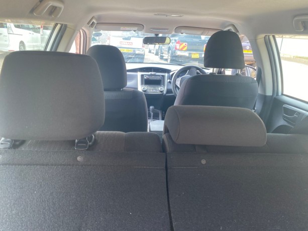 toyota-fielder-new-shape-for-sale-big-7