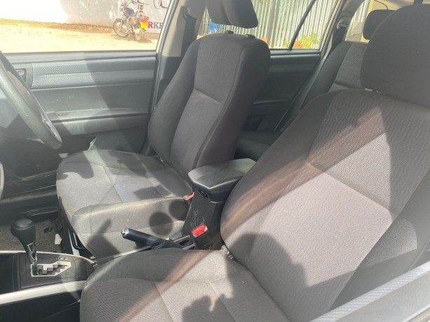 toyota-fielder-new-shape-for-sale-big-5