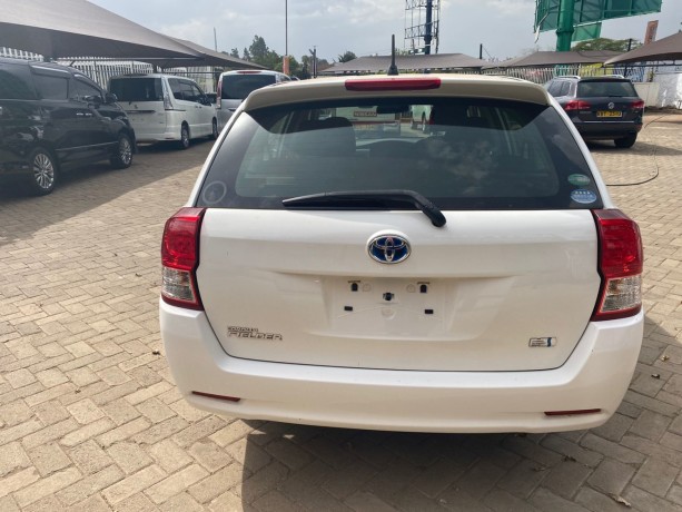 toyota-fielder-new-shape-for-sale-big-4